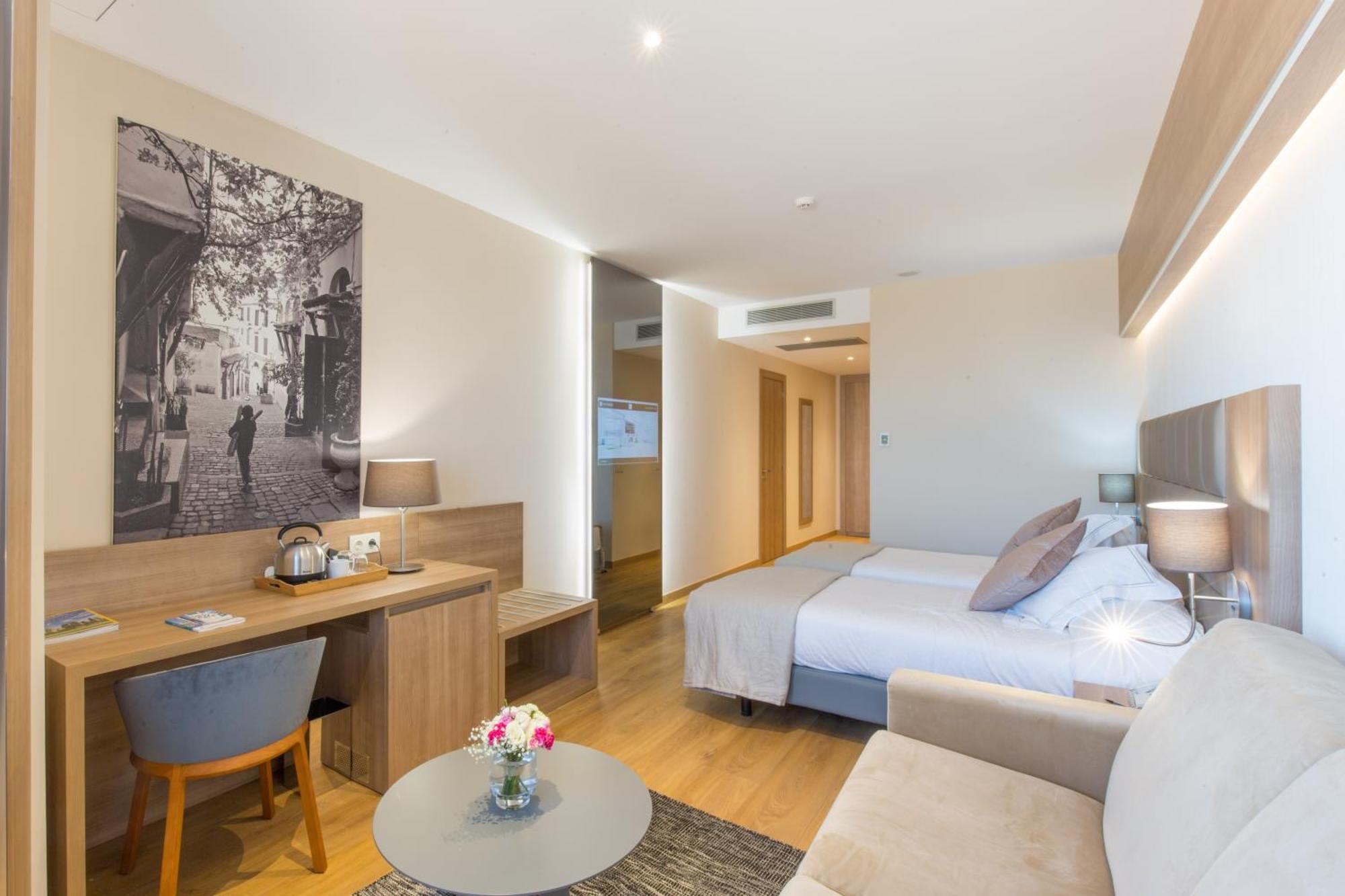 Superior Twin Room,832874486:JPEG